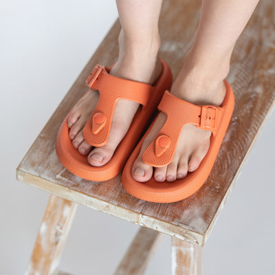 Cloud Slides - Men's Flip Flops with Adjustable Buckles
